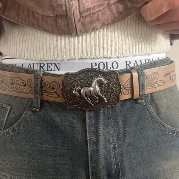 Tan and brown western - Picture 5 of 7